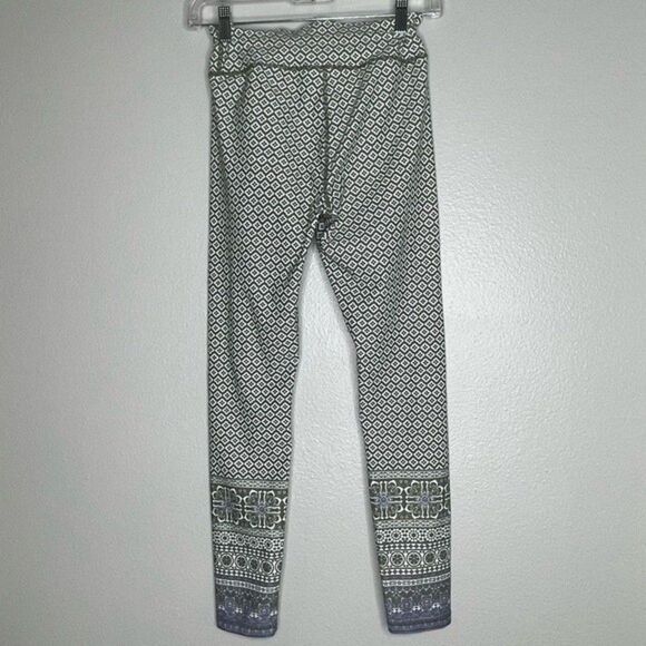 Sarah’s Day x White Fox Active Women's Olive Moroccan Print Leggings Size XS - Picture 6 of 12